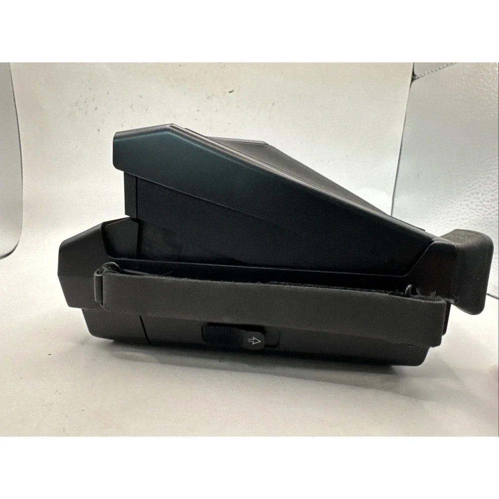 Vintage Polaroid Spectra System SE Instant Film Camera With Strap -(Untested)